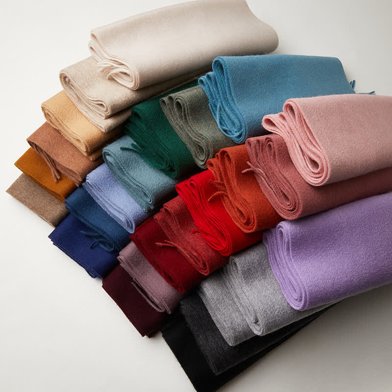 Écharpe unisexe à franges en pure laine de couleur unie