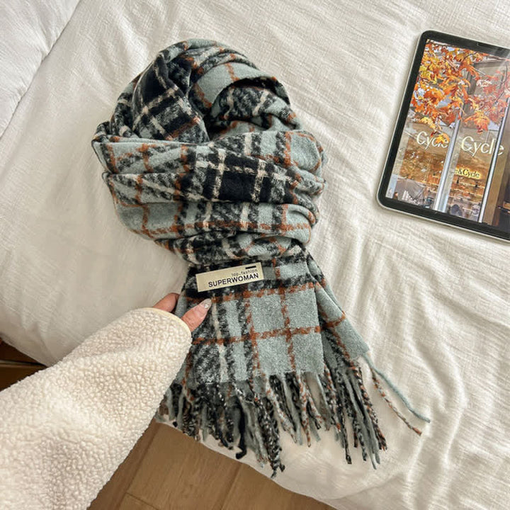 Écharpe unisexe oversize chaude d'hiver à carreaux et pompons, avec pompons. - image 10