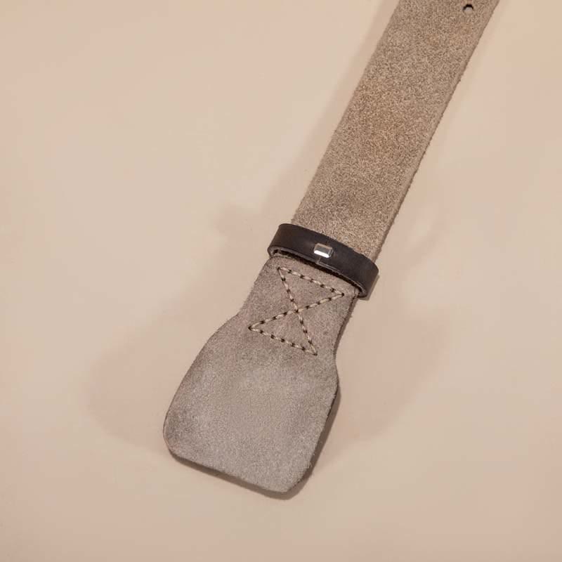 Ceinture intemporelle en cuir de vachette à double boucle carrée