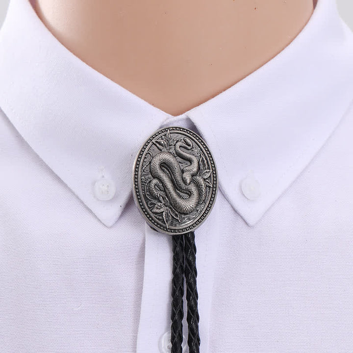 Cravate Bolo traditionnelle avec pendentif en forme de fleur de serpent