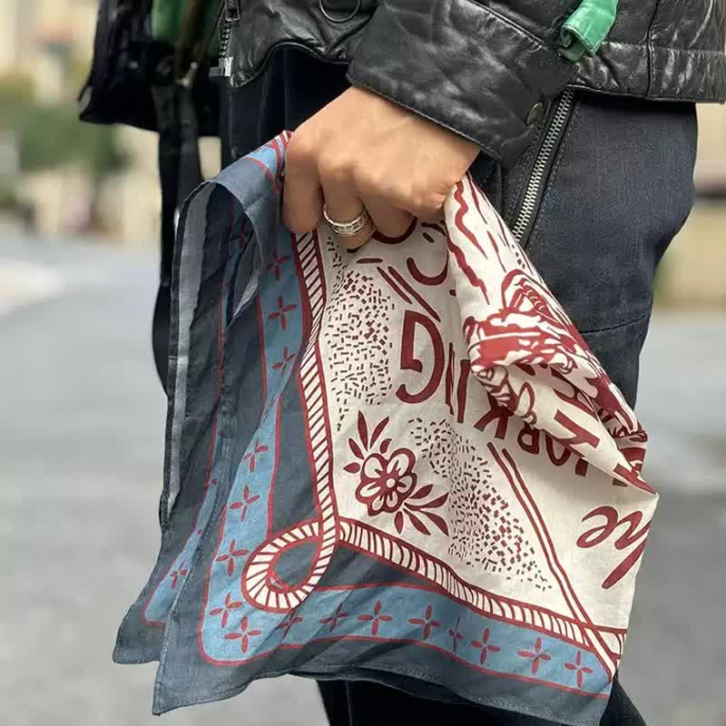 Foulard carré bleu et rouge American Working Ranch