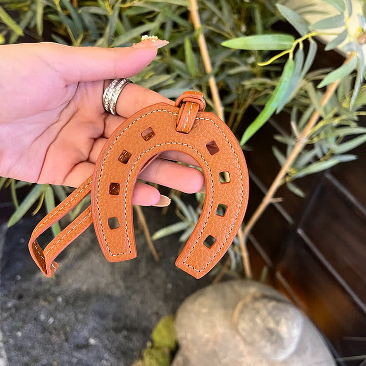 Porte-clés en cuir avec pendentif en forme de fer à cheval simple