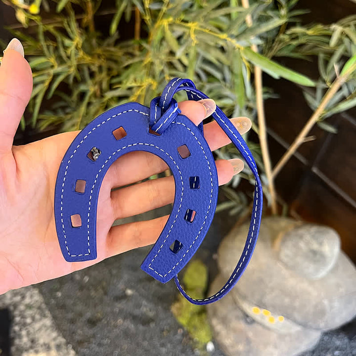 Porte-clés en cuir avec pendentif en forme de fer à cheval simple