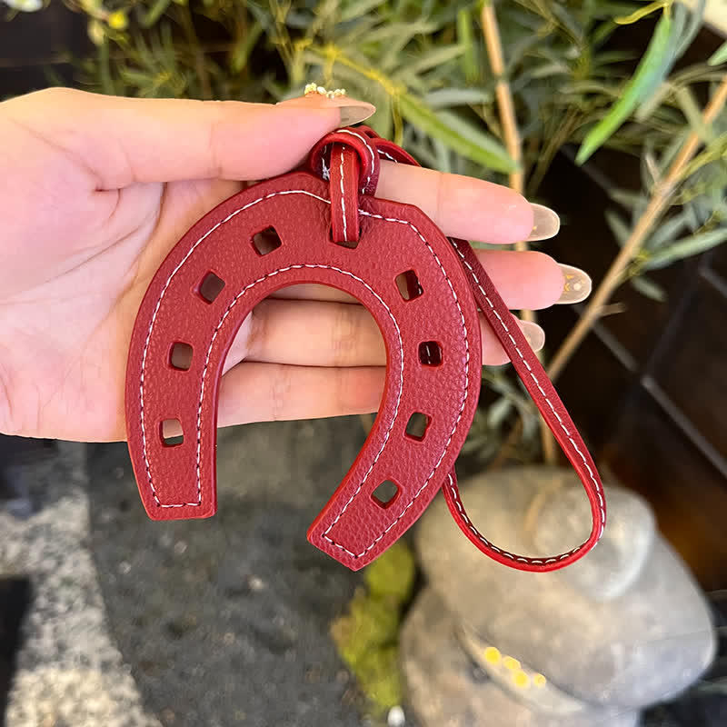 Porte-clés en cuir avec pendentif en forme de fer à cheval simple