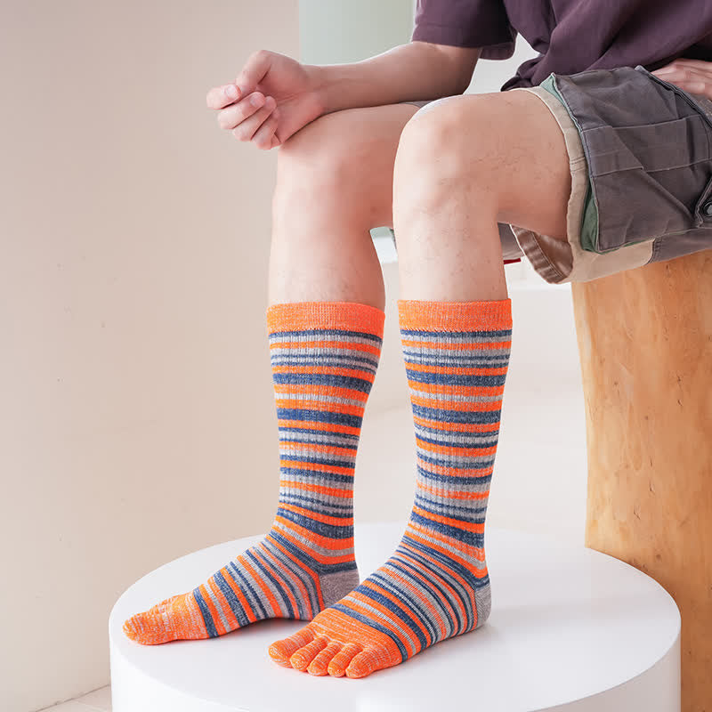 Chaussettes mi-mollet confortables à cinq doigts pour hommes, à rayures colorées