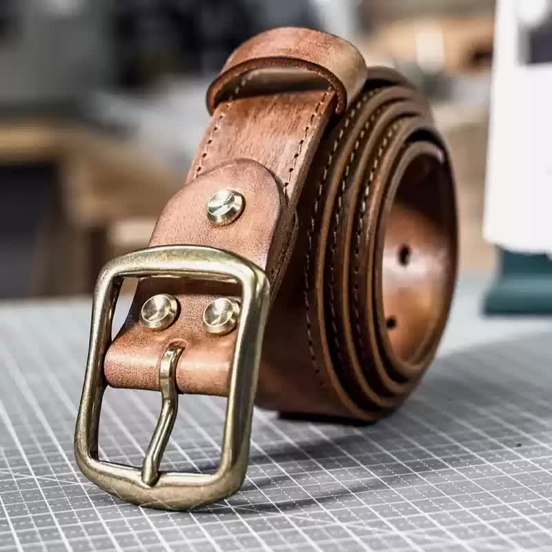Ceinture en cuir avec boucle en laiton vieilli rétro et coutures faites à la main - Brun jaunâtre - 42 - image 1
