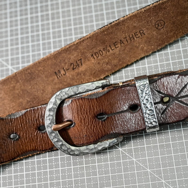 Ceinture en cuir à motif de flèche sculptée avec boucle en marteau argenté