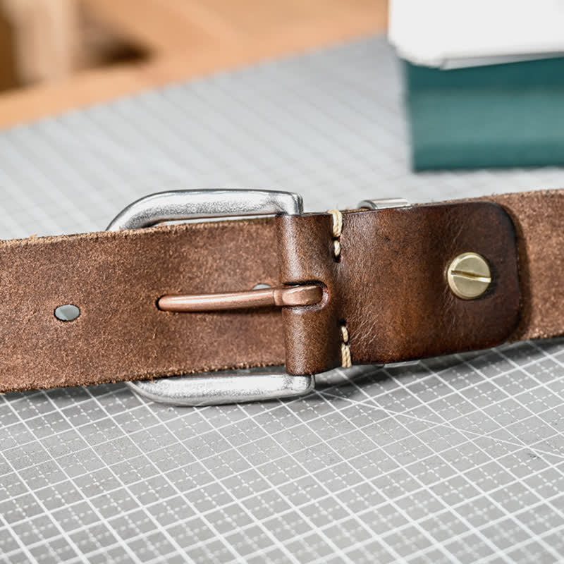 Ceinture en cuir à motif de flèche sculptée avec boucle en marteau argenté