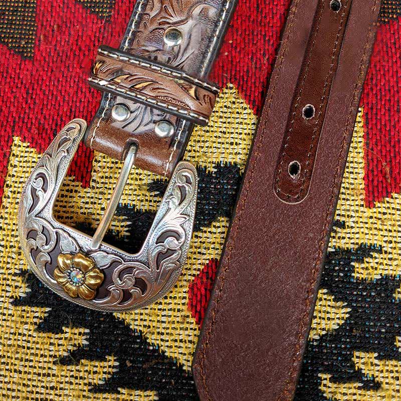 Ceinture en cuir marron et jaune avec boucle à fleur sculptée