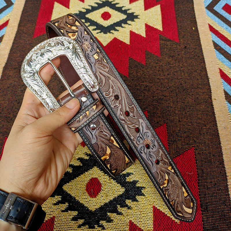 Ceinture en cuir marron et jaune avec boucle à fleur sculptée