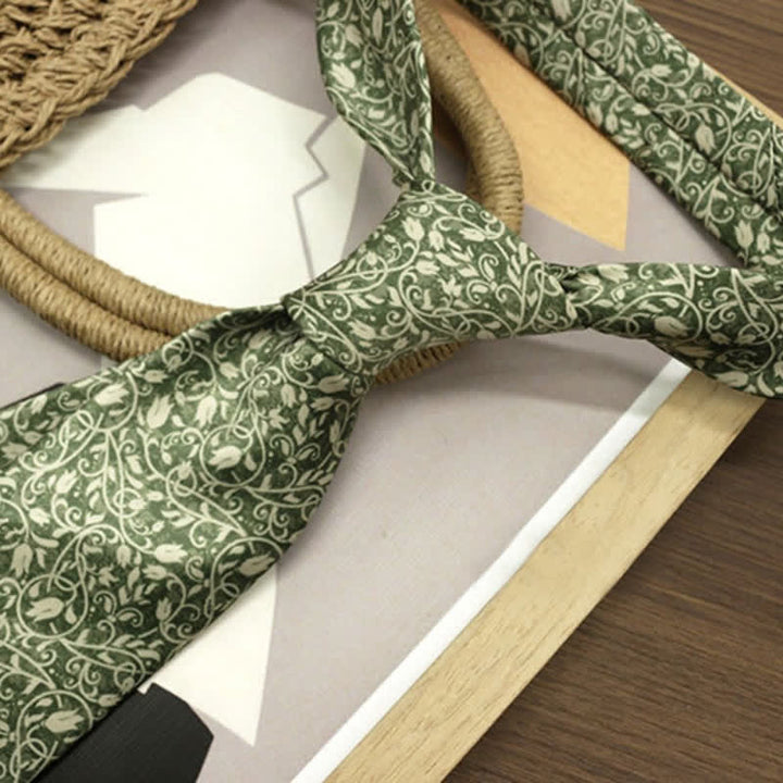 Cravate à imprimé floral vert et blanc pour homme