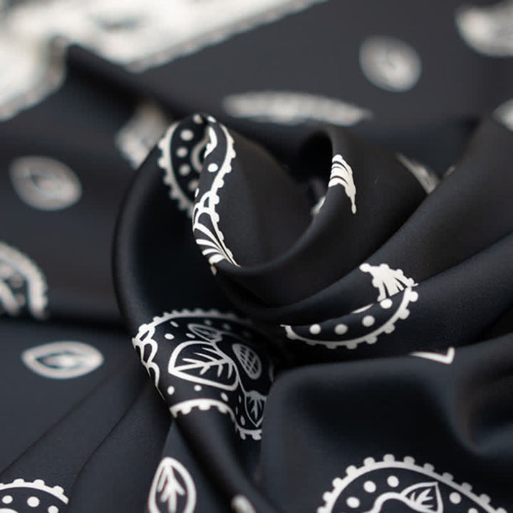 Grand foulard carré élégant à imprimé cachemire classique de style britannique