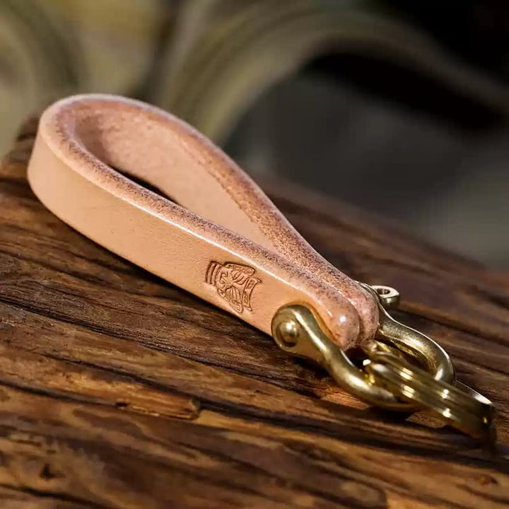 Porte-clés en cuir tanné végétal naturel fabriqué à la main