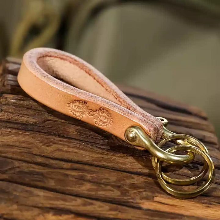 Porte-clés en cuir tanné végétal naturel fabriqué à la main