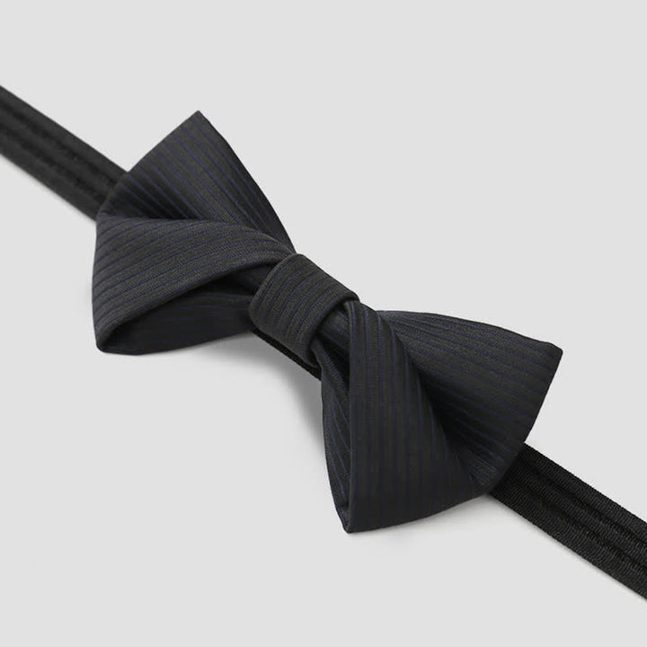 Nœud papillon d'affaires en sergé noir subtil à rayures bleu marine pour homme