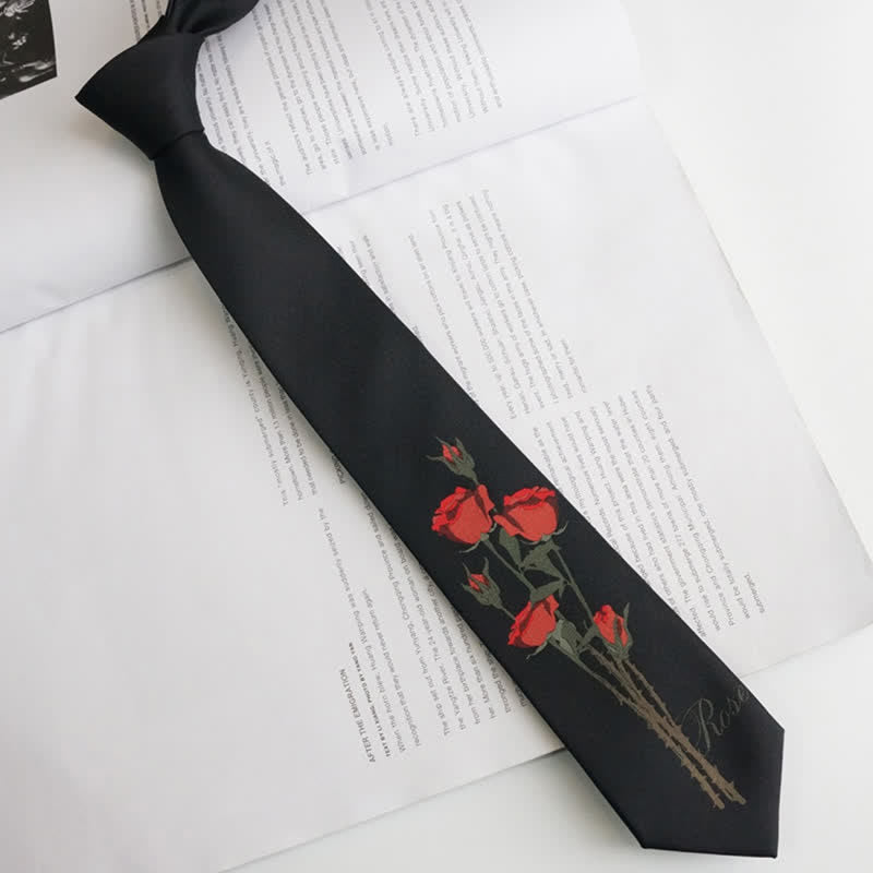 Cravate romantique noire à motif bouquet de roses rouges pour homme