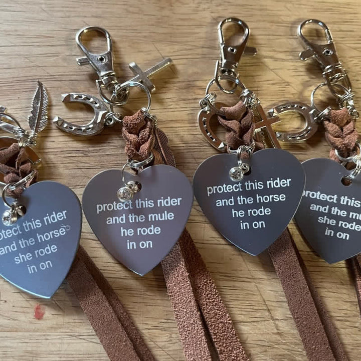 Porte-clés en cuir avec pendentif en forme de croix en fer à cheval et cœur en métal