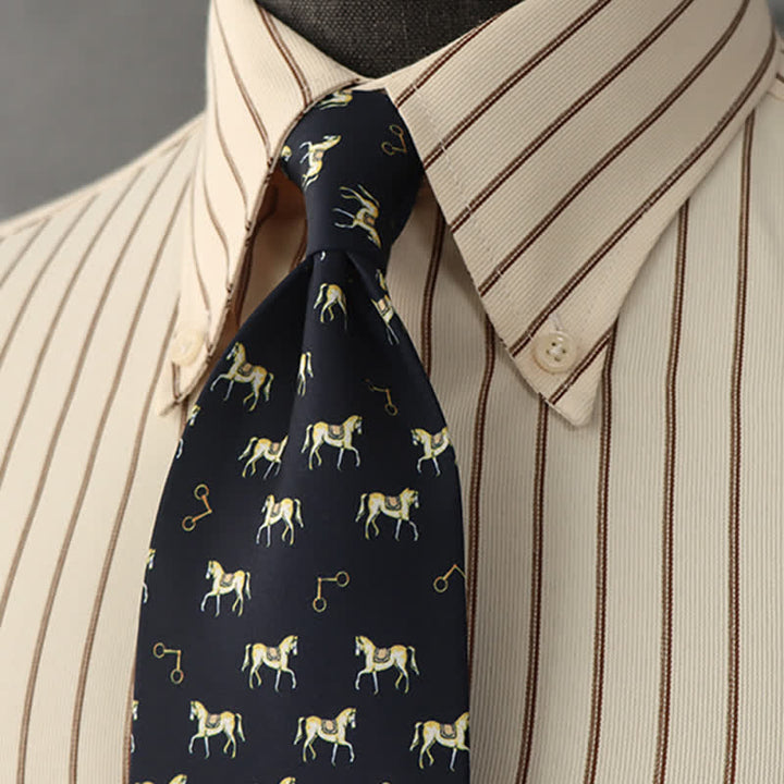 Cravate pour homme à motifs de chevaux sellés bleu nuit et doré