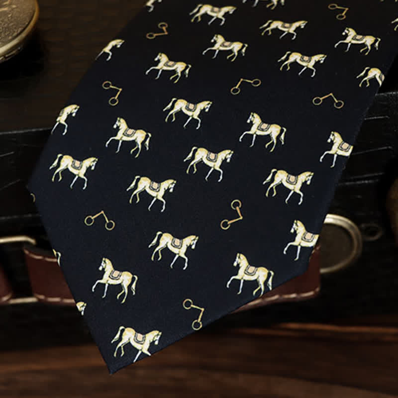 Cravate pour homme à motifs de chevaux sellés bleu nuit et doré