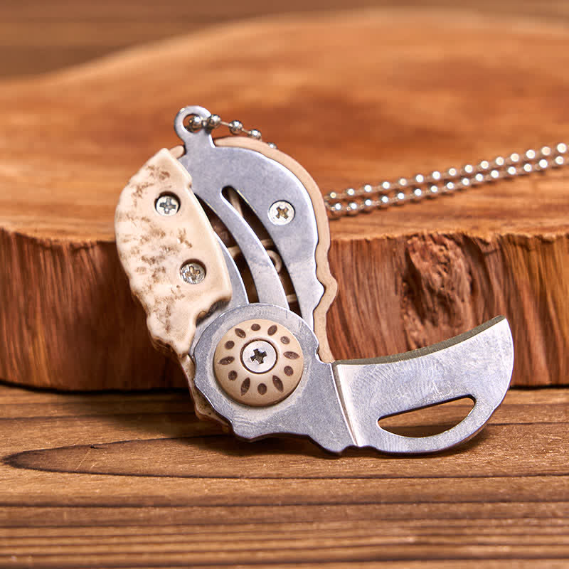 Collier porte-clés mini couteau pliant créatif avec chaîne et tête de mort