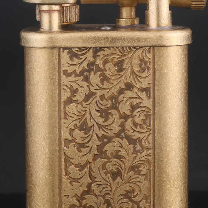 Briquet à huile rechargeable à motif floral gravé sur cuivre