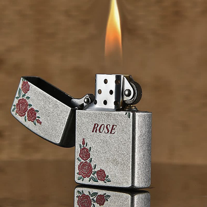 Briquet à pétrole rechargeable avec motif de fleur de rose rouge