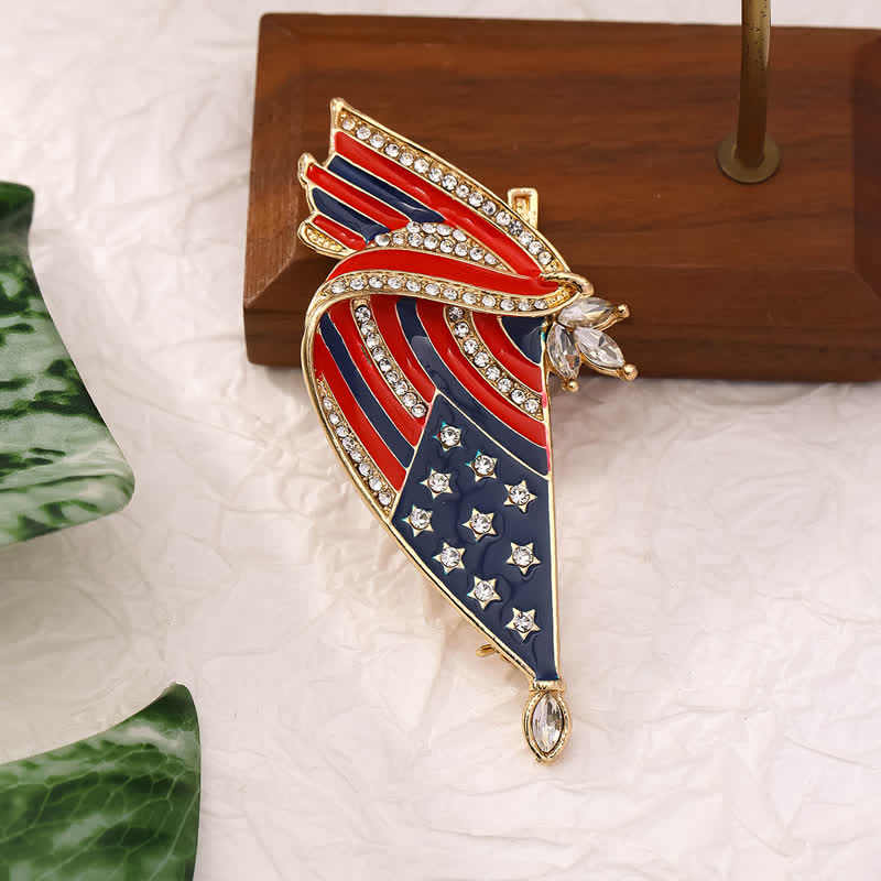 Broche patriotique en strass avec drapeau américain émaillé