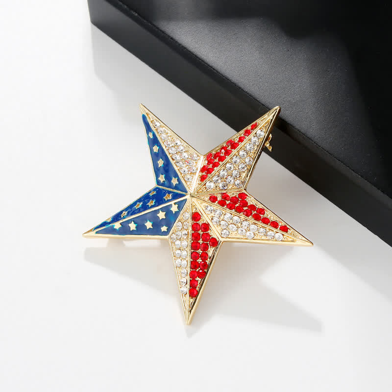 Broche patriotique avec drapeau américain et étoile rouge, blanche et bleue