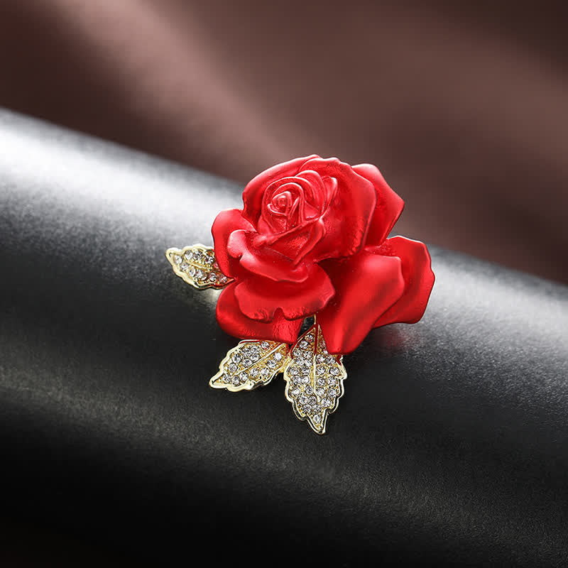 Broche fleur en strass rose rouge bleu