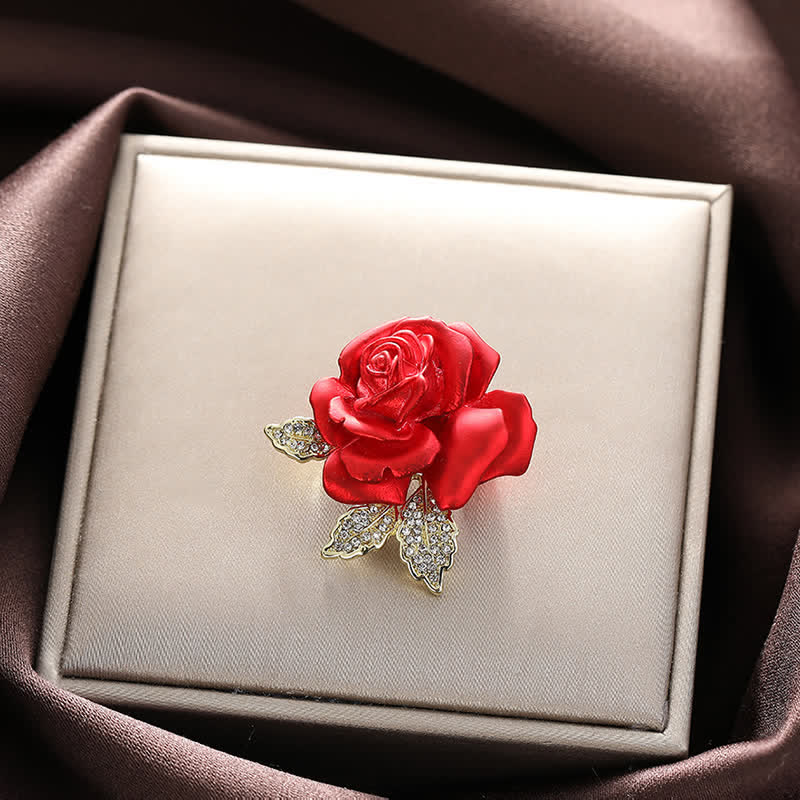 Broche fleur en strass rose rouge bleu