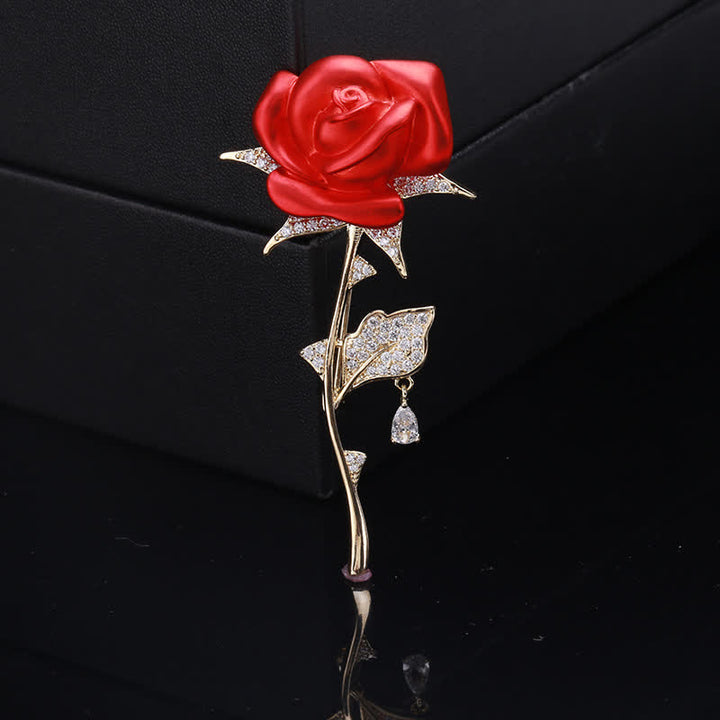 Broche élégante et douce en zircon rose rouge
