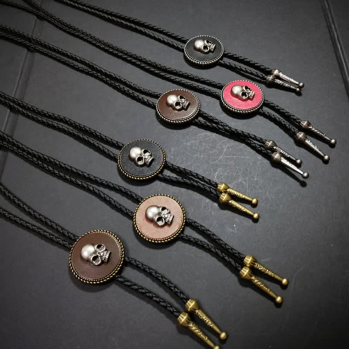 Pendentif de forme ronde motif crâne 3D Bolo Tie
