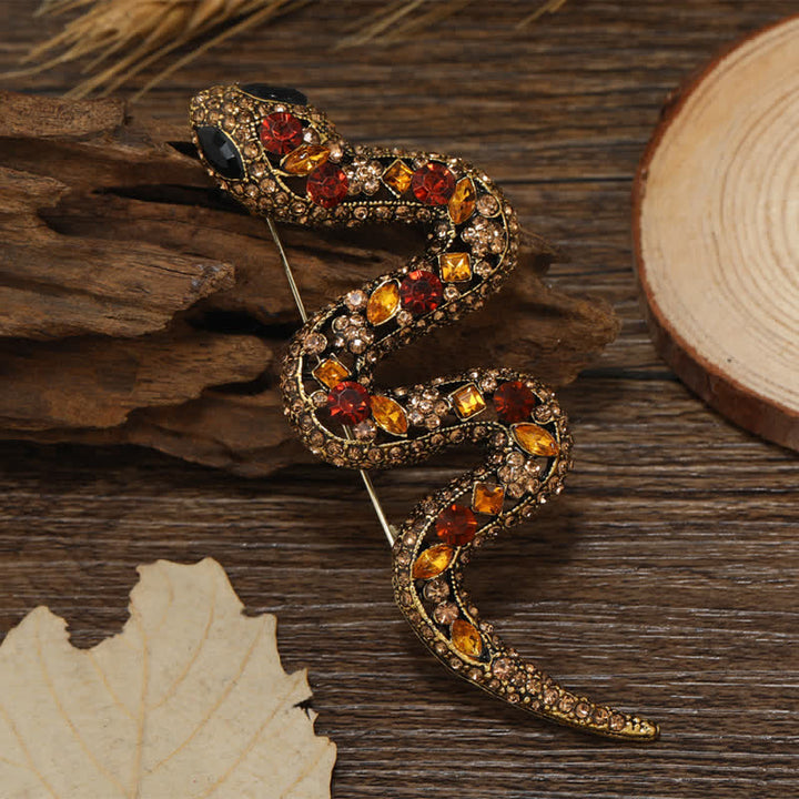Broche en strass et cristal scintillant motif serpent sauvage
