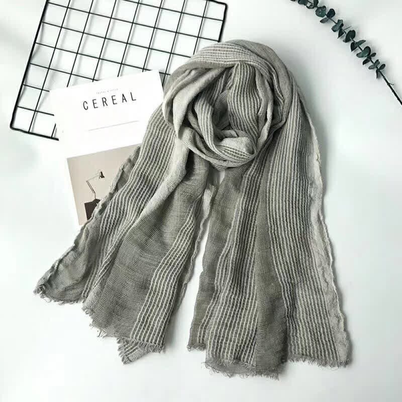 Écharpe fine et légère à rayures verticales et franges courtes - Gris - image 0