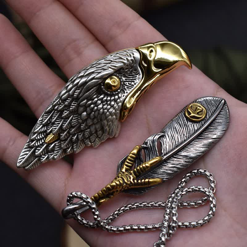 Collier avec pendentif en forme de plume de pygargue à tête blanche et couteau caché - image 1