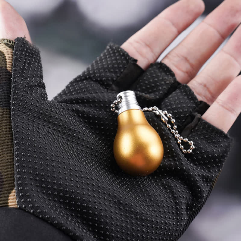 Porte-clés couteau caché en forme d'ampoule de lampe de couleur dorée - image 3