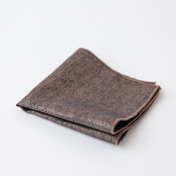 Pochette de costume à motif sombre subtil de couleur unie pour homme