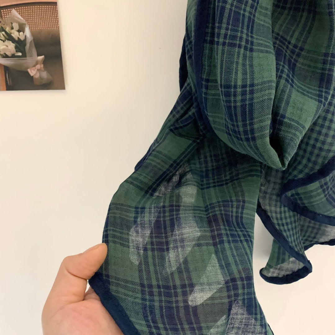 Écharpe fine à carreaux en coton et lin doux de printemps