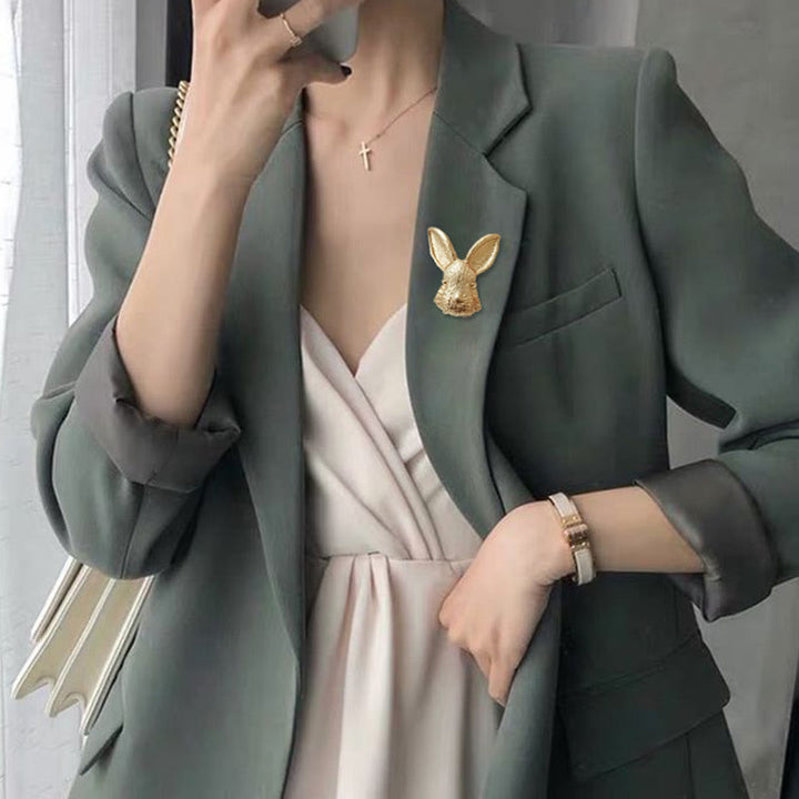 Broche en métal vintage en forme de tête de lapin