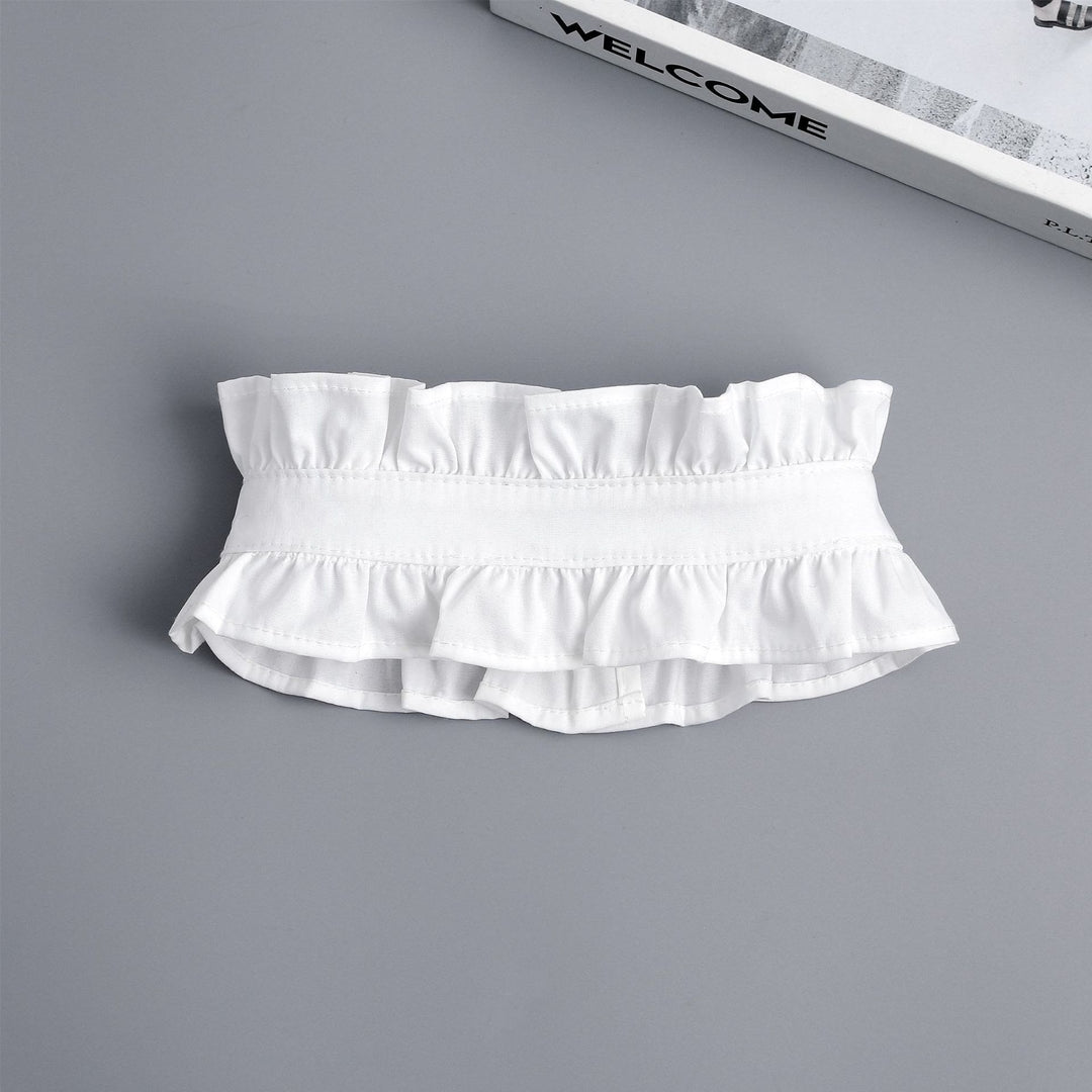 Chemise blanche à col plissé avec faux col amovible à boutons