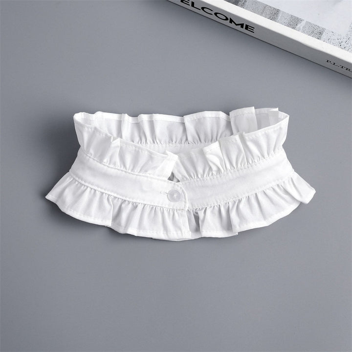 Chemise blanche à col plissé avec faux col amovible à boutons