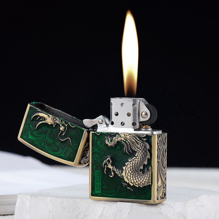 Briquet à pétrole rechargeable en relief avec dragon sculpté