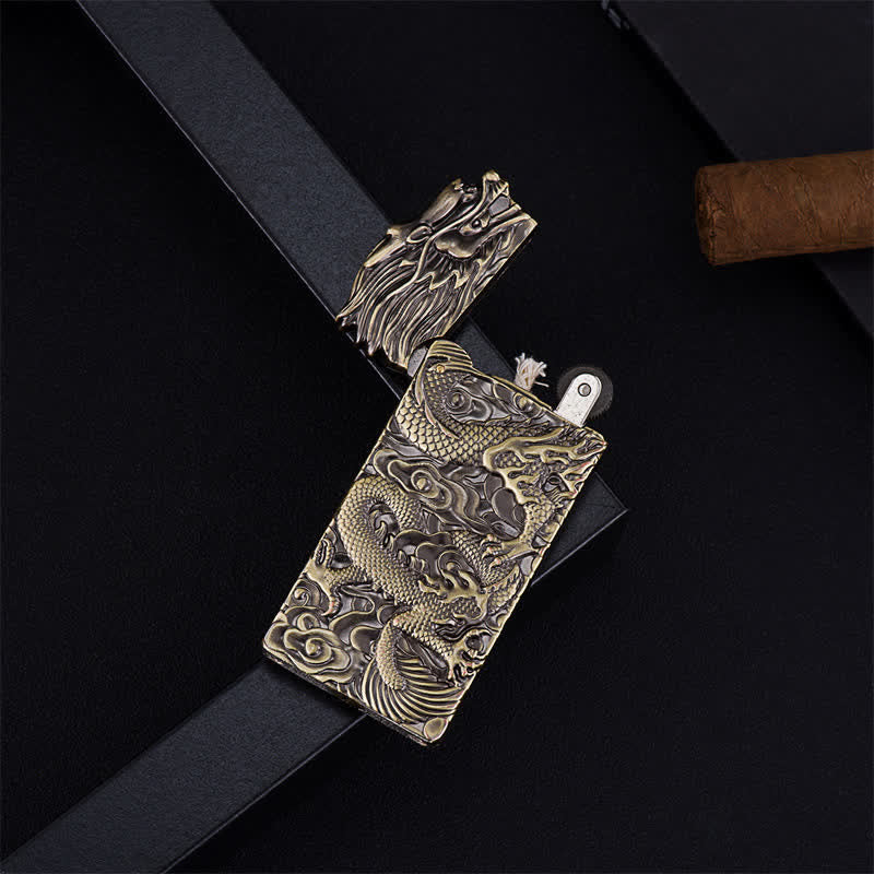 Briquet à huile rechargeable en bronze vintage avec dragon sculpté