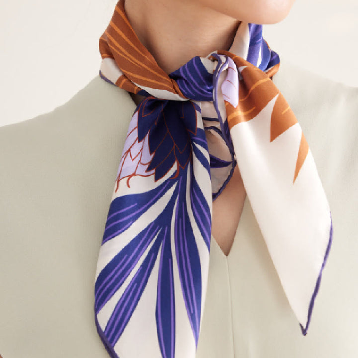 Foulard fin en soie à imprimé floral Protea pour femme