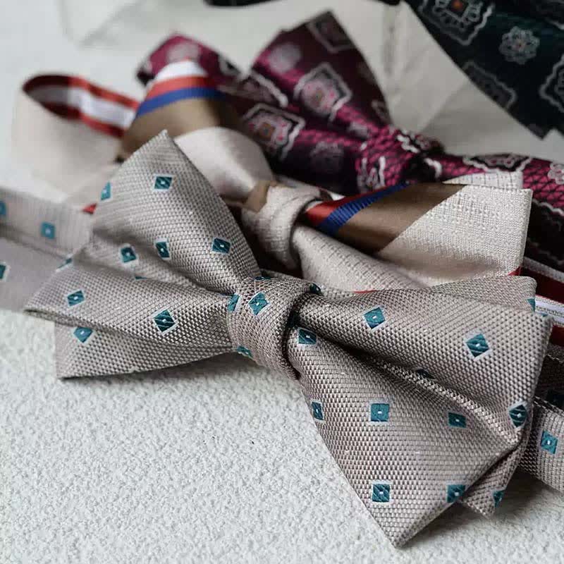 Nœud papillon double épaisseur imprimé vintage pour homme