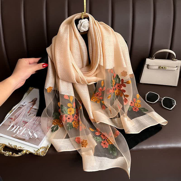 Écharpe fine brodée de fleurs Birchapple avec perles à clous