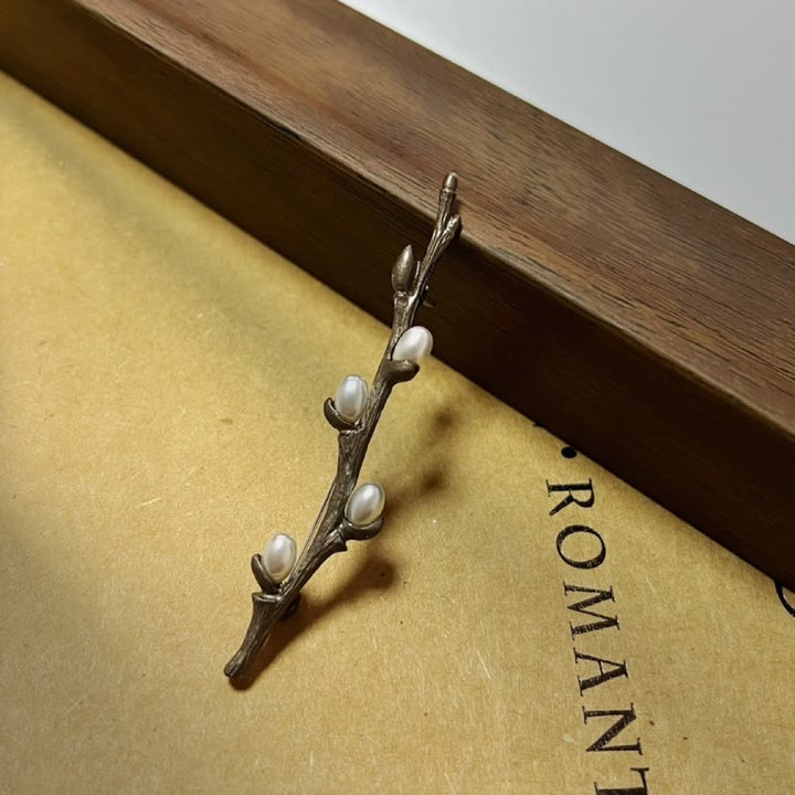 Broche branche vintage en alliage de perles de bois