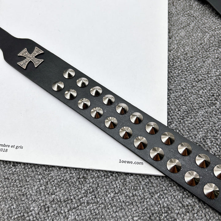 Ceinture en cuir à rivets punk avec motif croix de Pâques