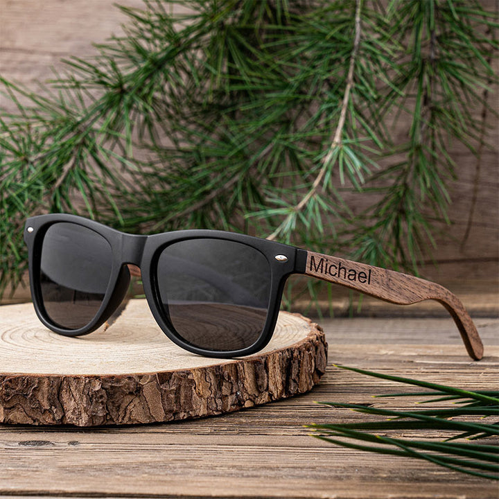 Étui en bois avec nom personnalisé pour lunettes de soleil miroir