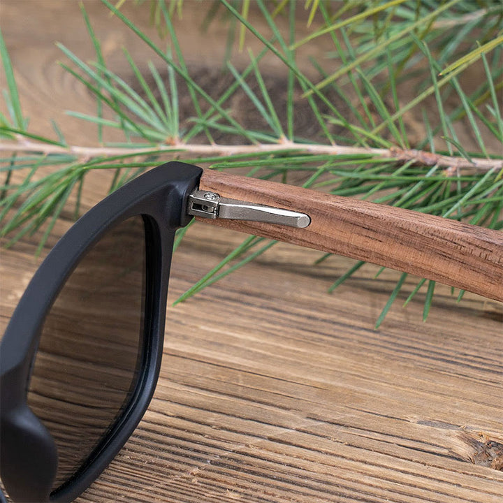 Étui en bois avec nom personnalisé pour lunettes de soleil miroir